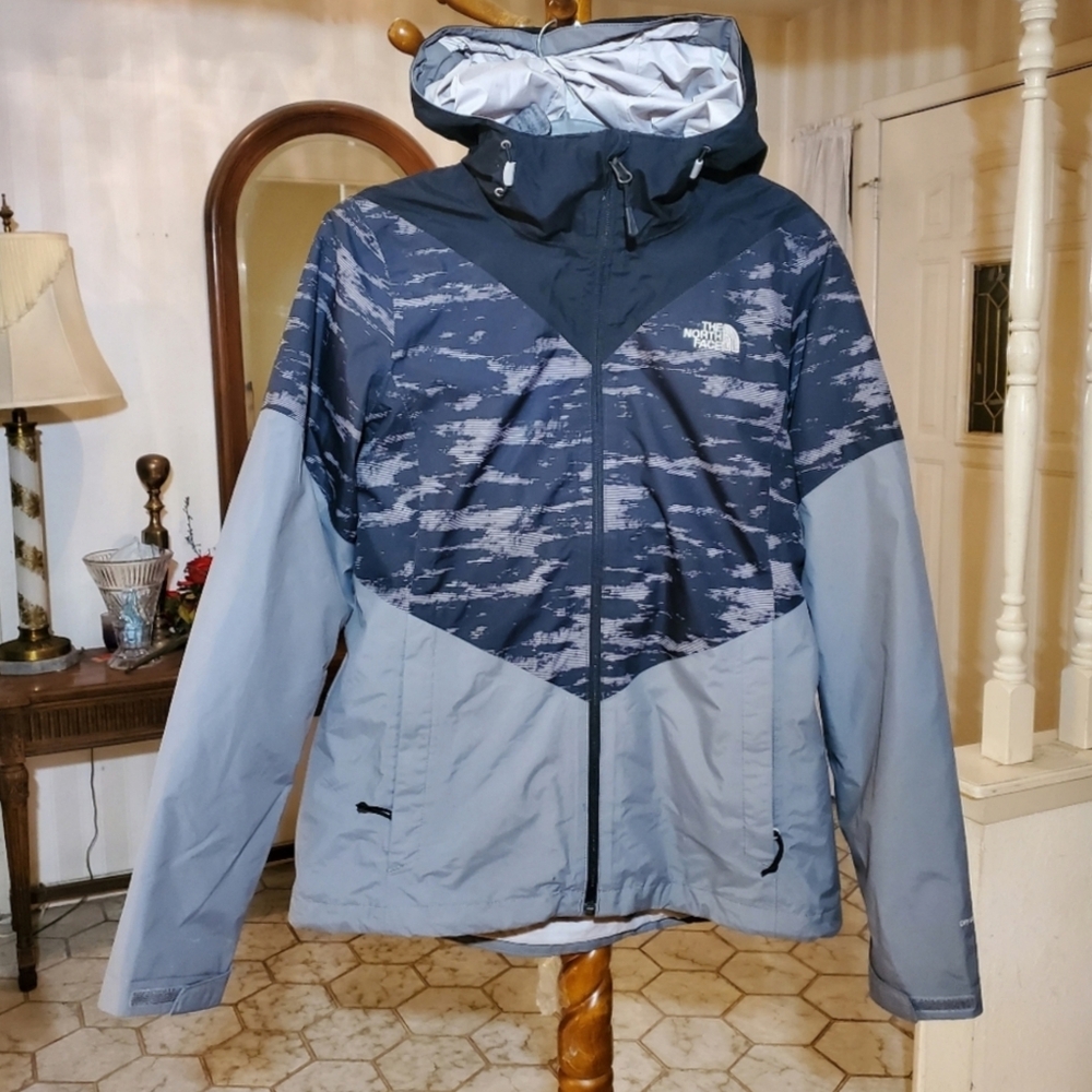 The North Face Blue Ski Jacket with Three In One Triclimate Design - Picture 5 of 5